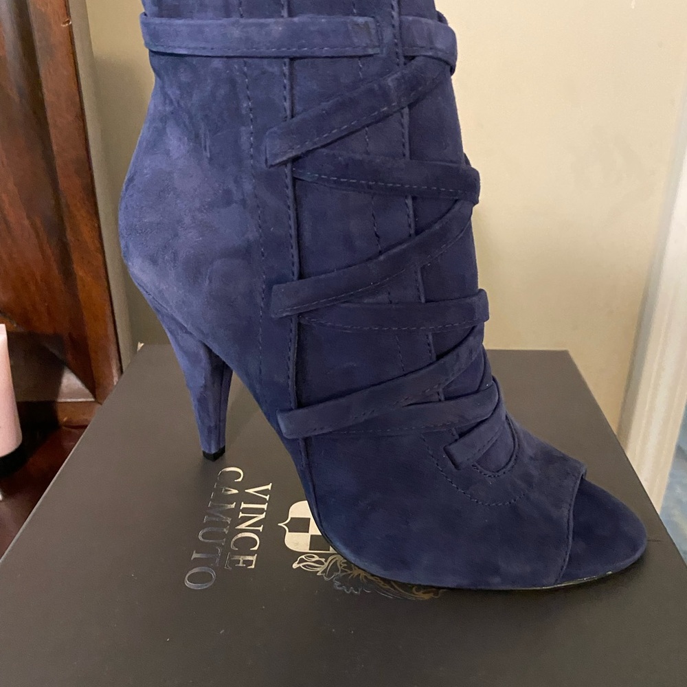 Vince Camuto Women's Navy Suede Heeled Boots